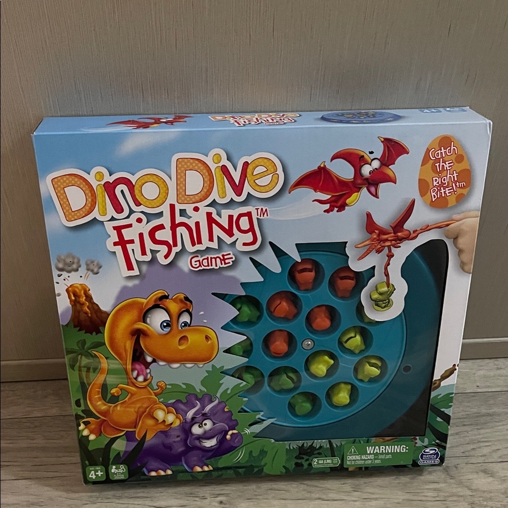 Dino dive fishing NIB new go fishing game